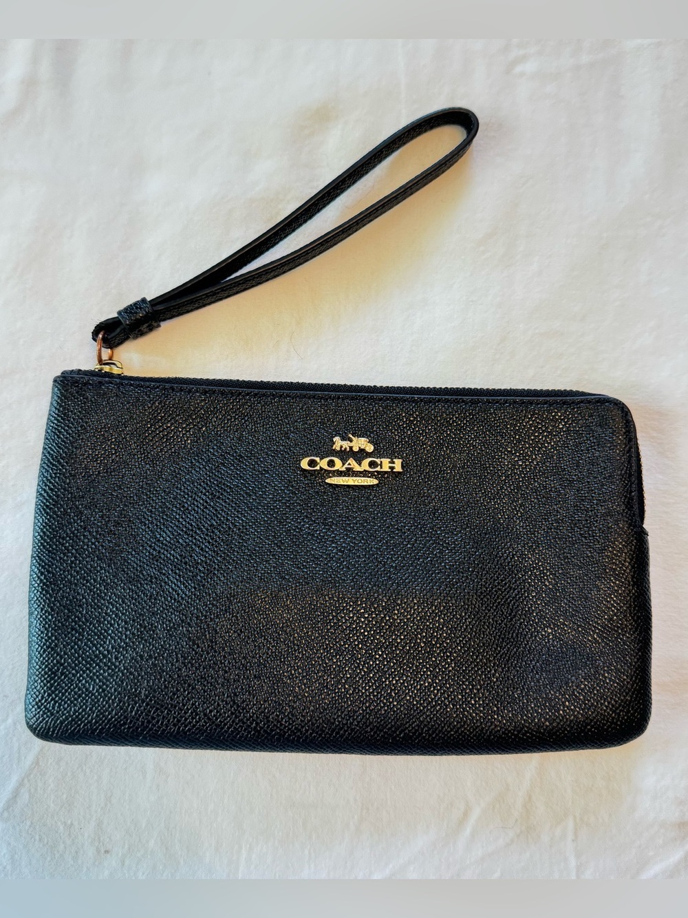 COACH Large Corner Zip Wristlet Black With Strap -Logo Accent